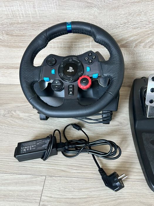 Zestaw kierownica pedały Logitech g29