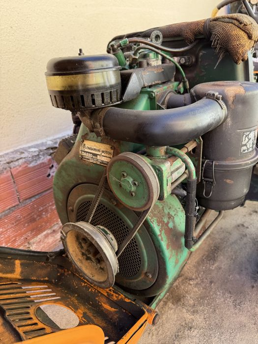 Trator Goldoni 1 cilindro