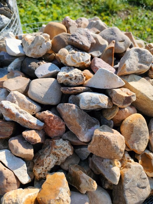 Kamień ozdobny żwir rzeczny, piasek kwarcowy, kora kamienna, biała mar