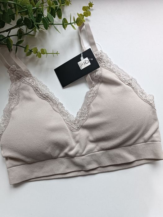 Бюстгальтер від бренду С&А,Еsmara