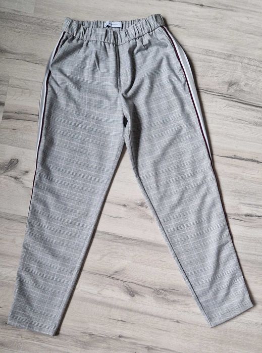 Danskie spodnie w kratkę RESERVED XS/S
