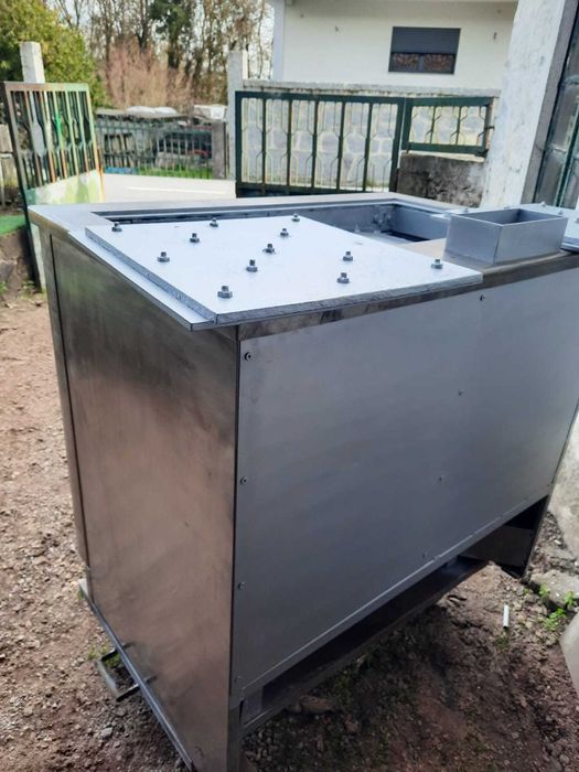 Fogão a lenha restaurado como novo