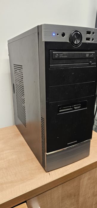 Retro komputer Intel Core2Quad Q9400 2GB 500GB DVD integra