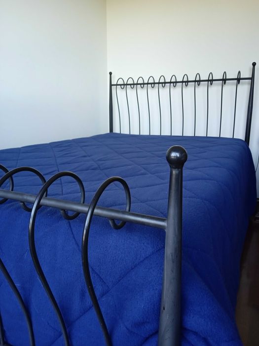 Cama de ferro "espessurado" - preto baço