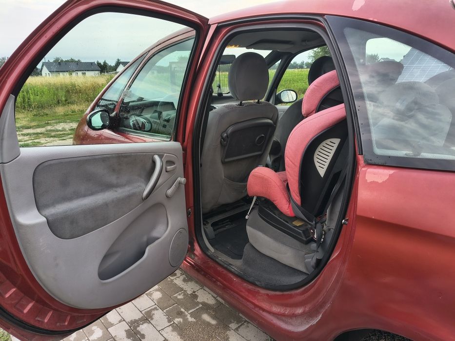 Xsara Picasso rok 2007 stan bardzo dobry