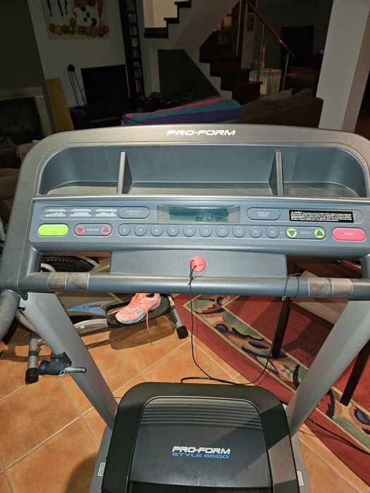 Passadeira corrida e bicicleta elíptica