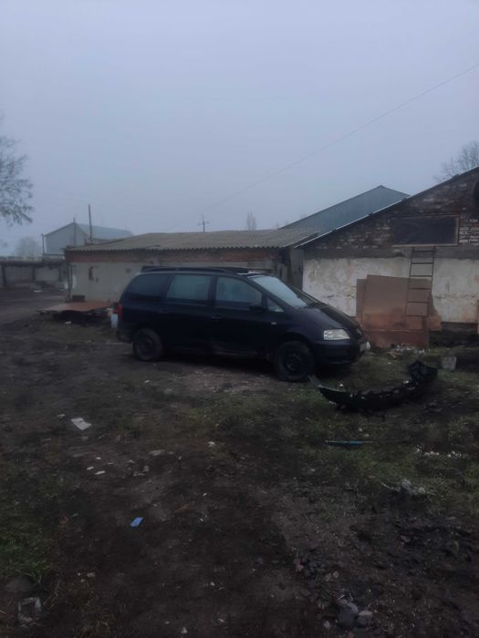 В розборі фольцваген шаран