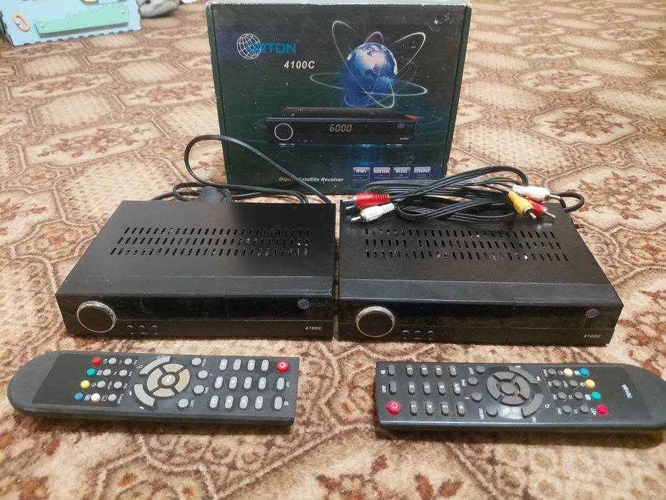 Тюнер супутниковий ресівер Orton 4100c приймач ресивер спутниковый тюнер