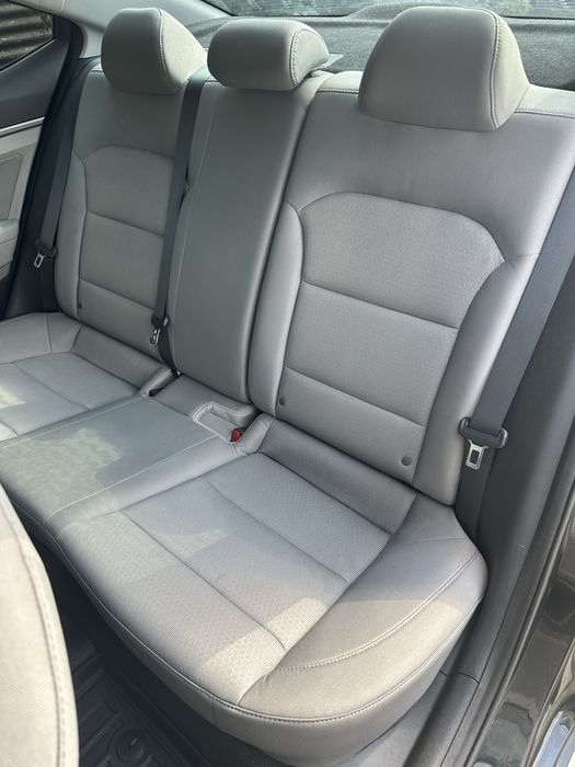 Hyundai Elantra 2017 2.0 бензин Автомат