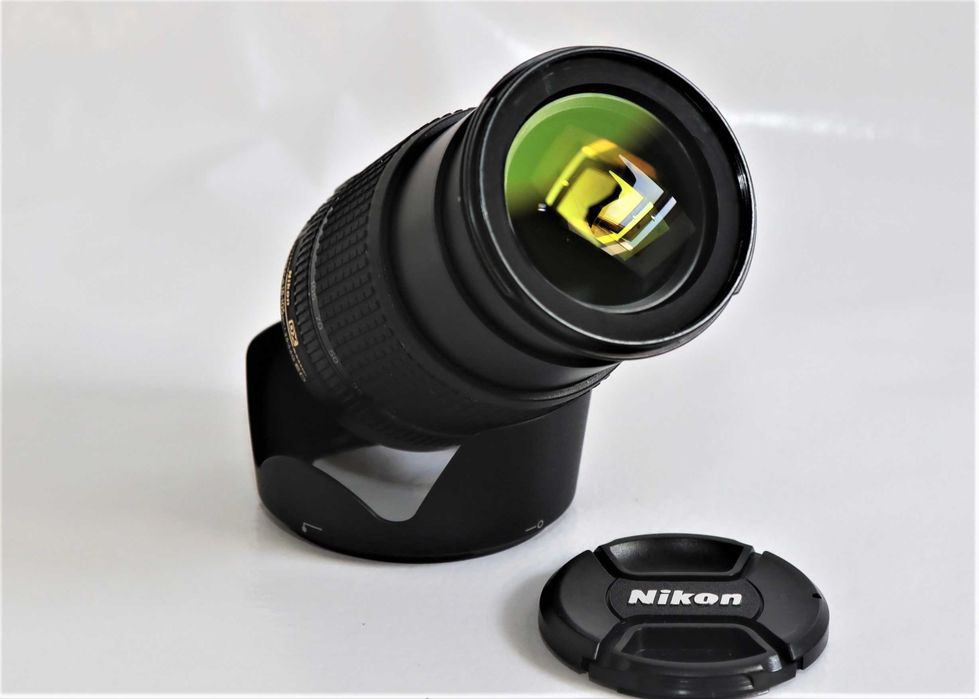 Lente Nikon 18-105mm objetiva a funcionar na perfeição