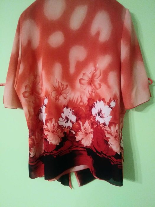 Elegancka luźna tunika do legginsów, spodni.