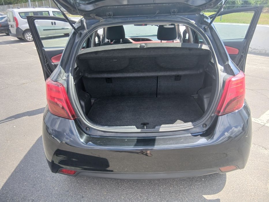 Продам Toyota Yaris