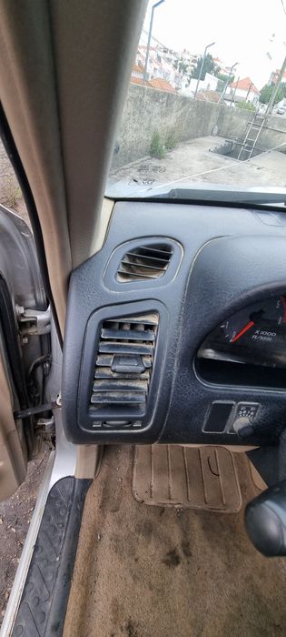 Nissan Terrano 2 pra vender à peça.