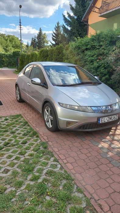 Honda civic viii ufo 1.8