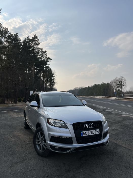 Audi Q7 S-line.