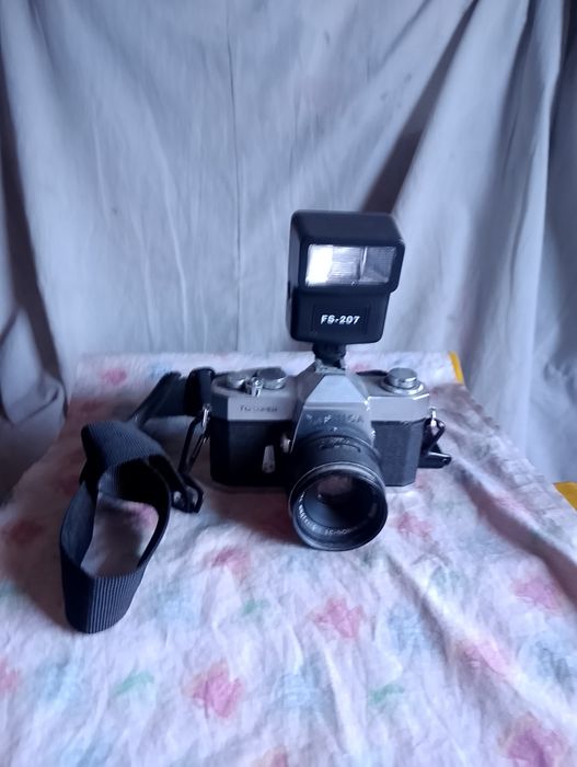 Máquina fotográfica Yashica