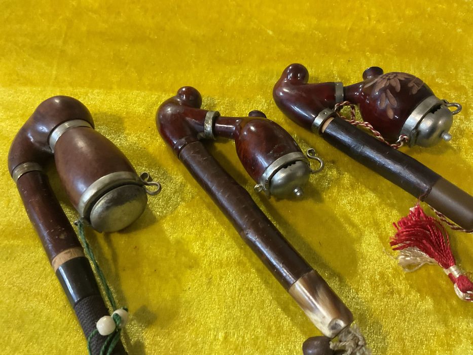 Cachimbos trabalhados antigos