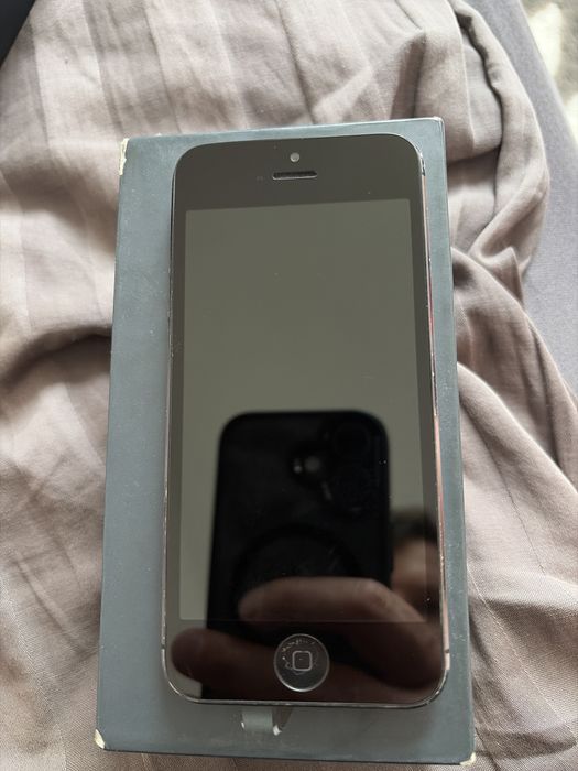 Iphone 5 ,piewrszy wlasciciel