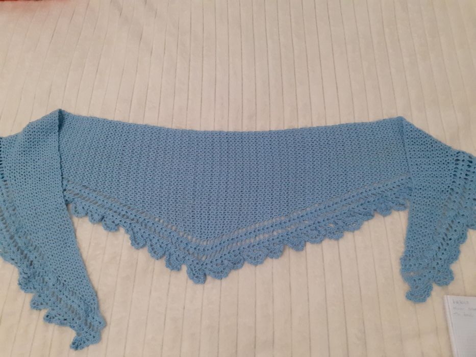 Szal, chusta ręcznie zrobiona na szydełku