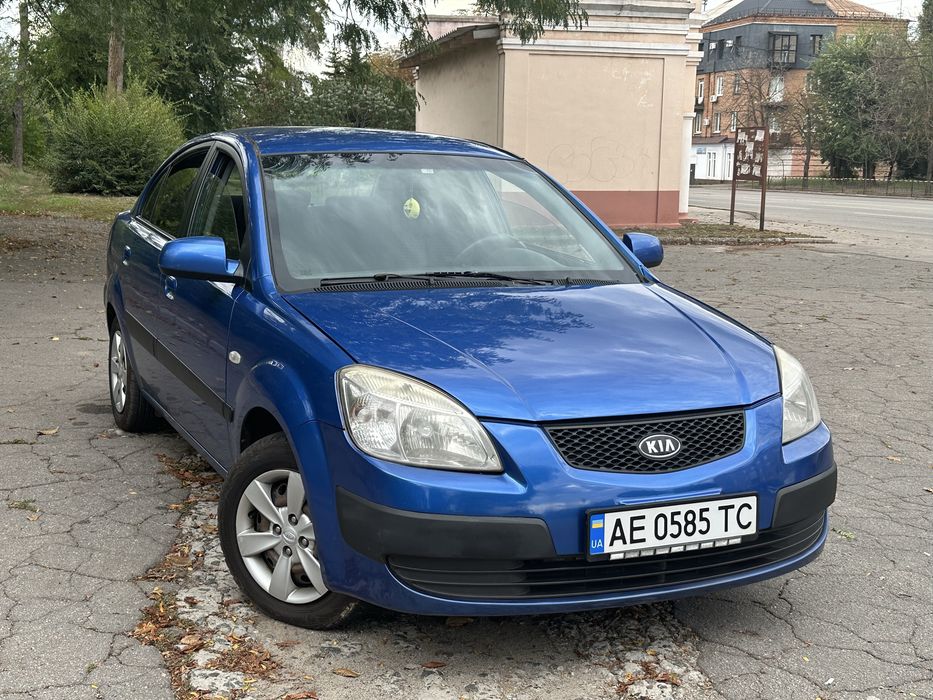 Kia Rio 2008 1.4(газ/бензин)