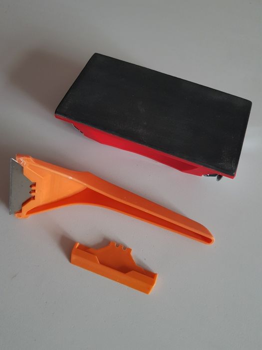 Suporte p/ Lixas + Raspador c/ Lâmina