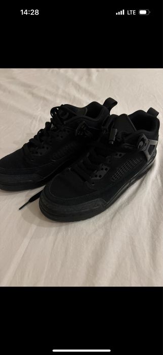 Air jordan 4 spizike black