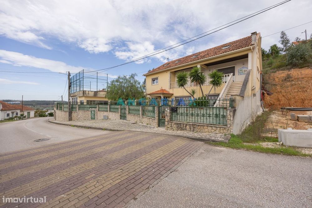 ANG1249 - Moradia T4 para Venda em Pelariga, Pombal