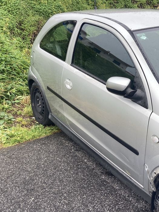 Opel Corsa C 2003 para peças
