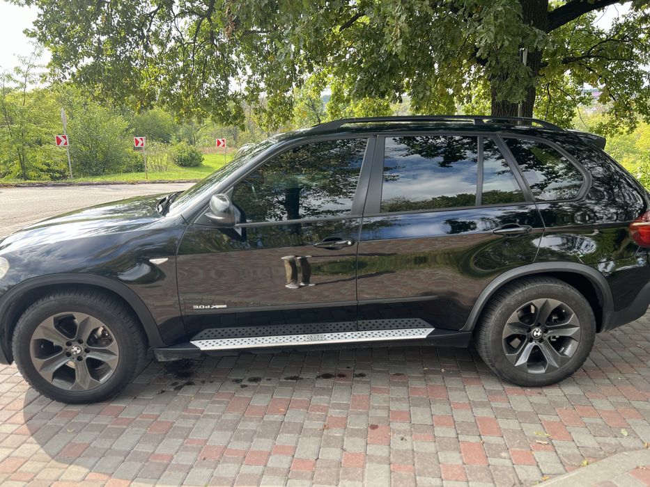 2009 рік 3.0 дизель автомат повний привід