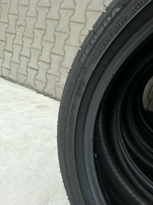 Opony 215/40/17 Bridgestone Potęnza RE050A