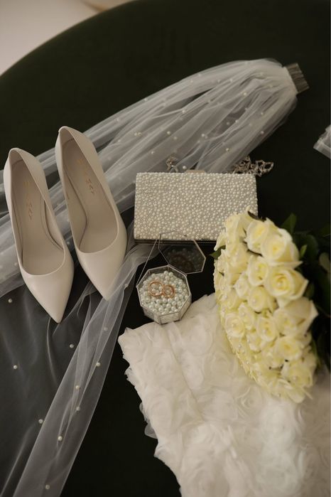 Скринька (шкатулка) для кілець з наповненням