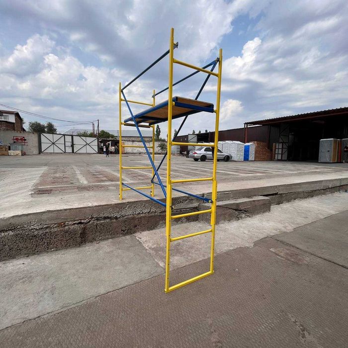 Помост Маляра, піддмостки, вишки та риштування власного виробництва