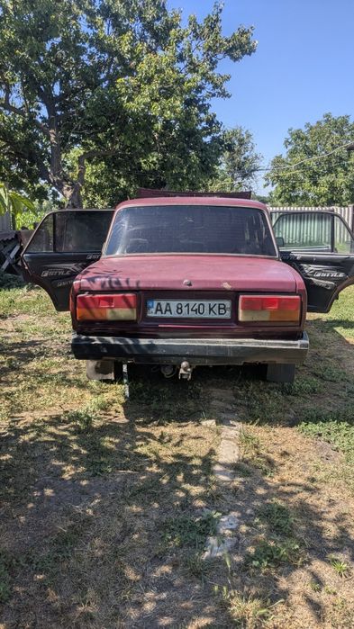 Ваз 2107 на ходу 2004 рік