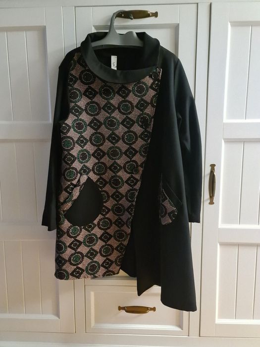 Płaszczyk delikatnie asymetryczny