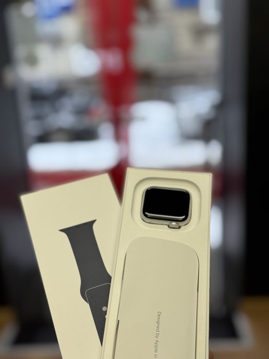 Apple Watch SE 2 40 Silver хороший стан повний комлект IGRAND Костюшка