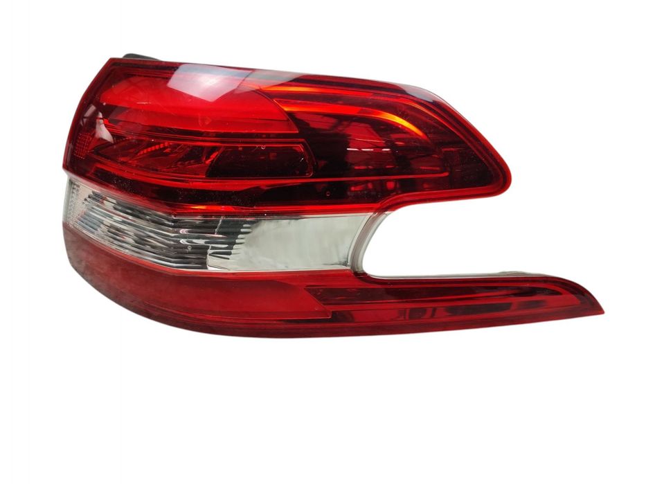 LAMPA PRAWA PRAWY TYŁ PEUGEOT 308 II T9 (2014-2017) SW KOMBI 9678093880
