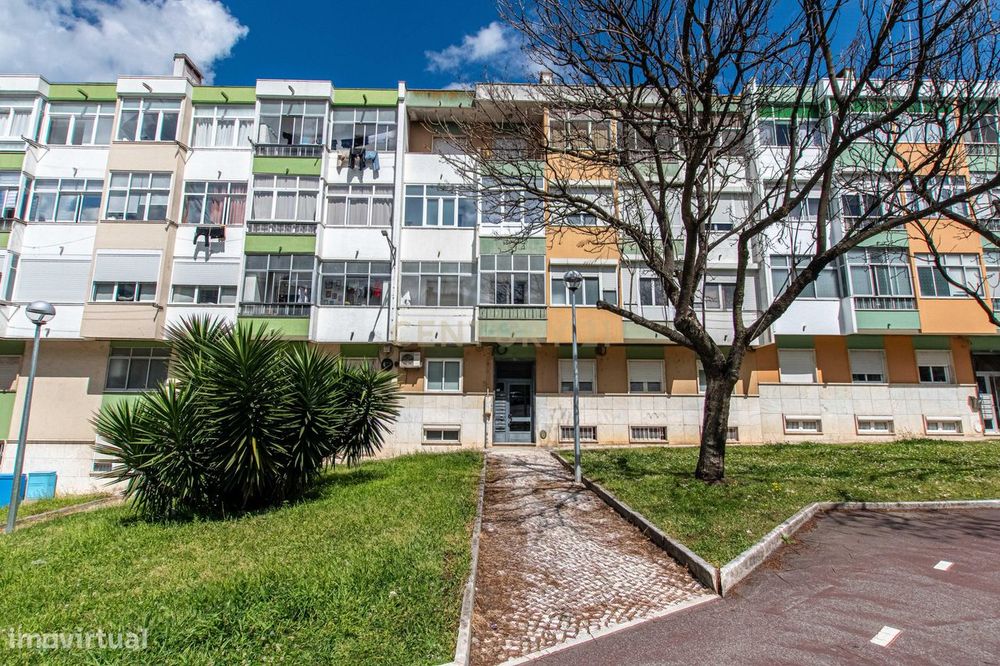 T2 Cacém - junto ao LIDL — Agualva E Mira-Sintra, Lisboa