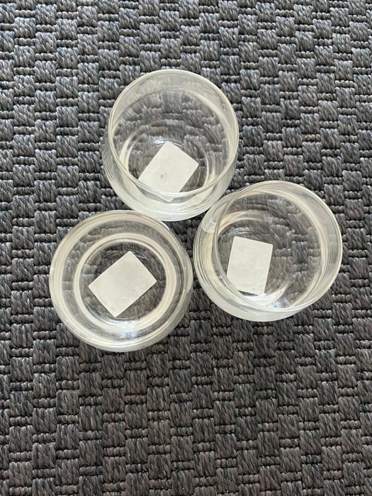 Copos de vidro novos