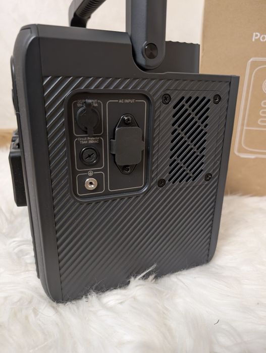 BLUETTI AC60 зарядна станція LiFePO4 battery