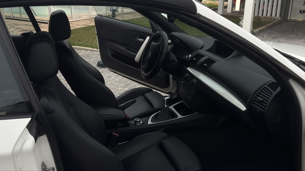 BMW SERIE 1 ano 2013