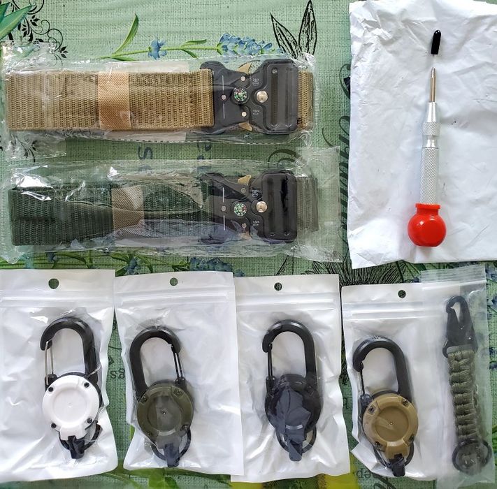 Карабин с катушкой, трос 60 см