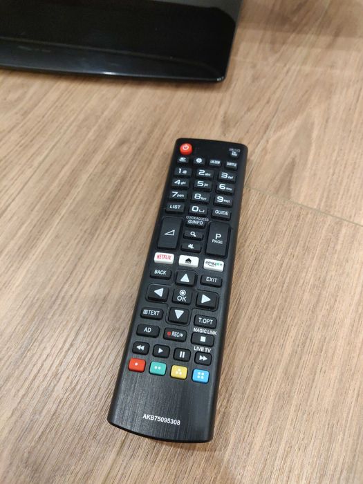 TV LCD LG 26″ 26LK330 – HD Ready, HDMI, USB, Muito Boa