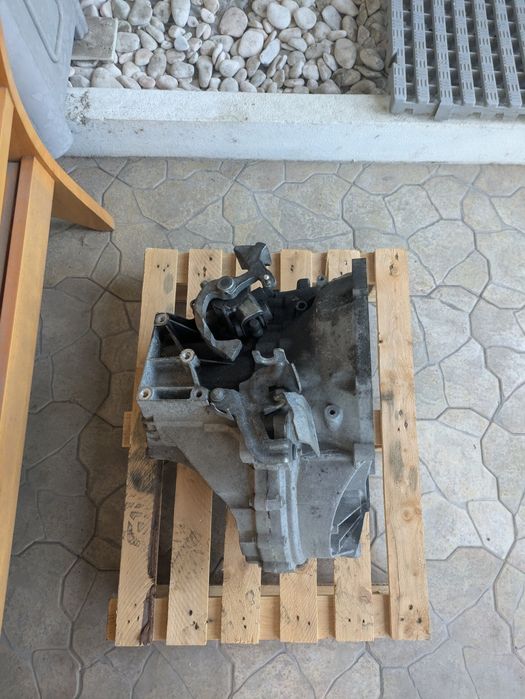 Caixa de Velocidades Ford Focus ST 2014 (2.0 EcoBoost) – 176.000 km – Para Reparar / Peças