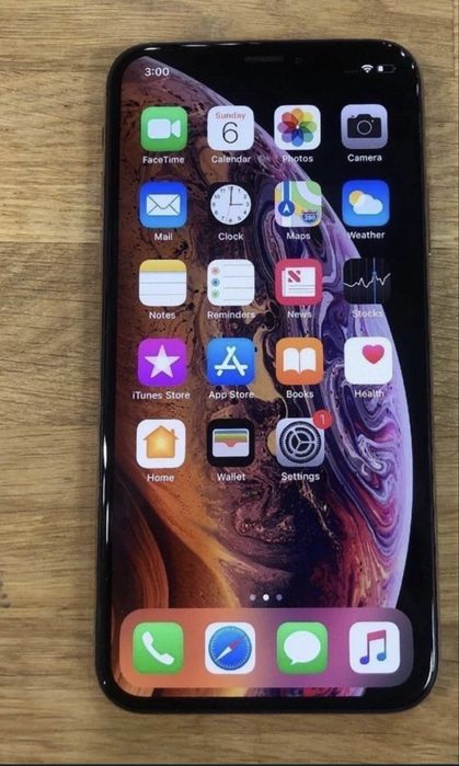 Продам iPhone XS