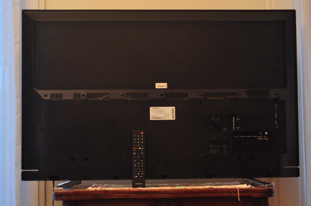 Televisão Grundig 49 polegadas em excelente estado