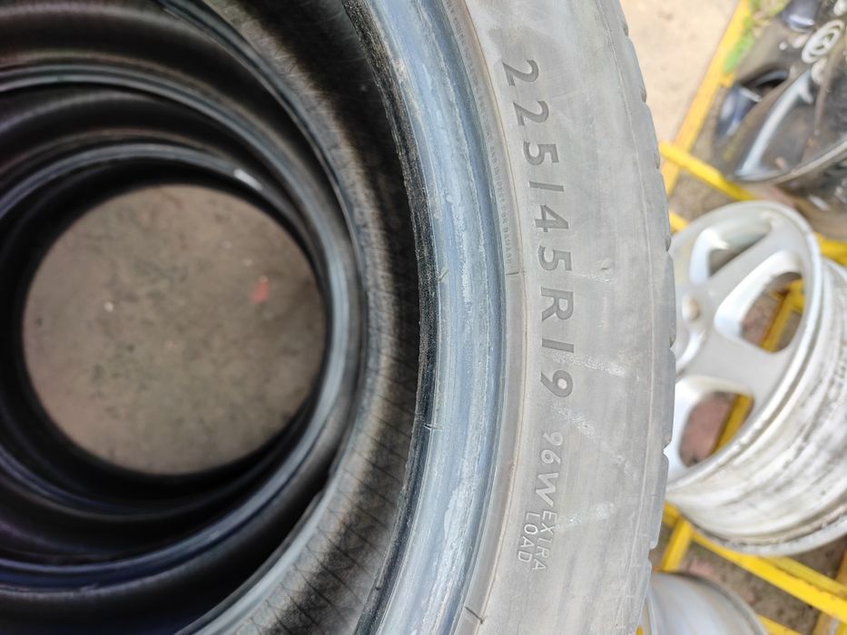 Шины 225/45/19 Dunlop Sport Maxx RT