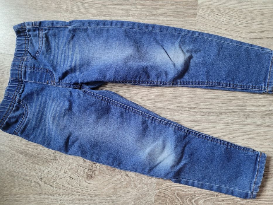 Jeansy dla dziewczynki roz. 116