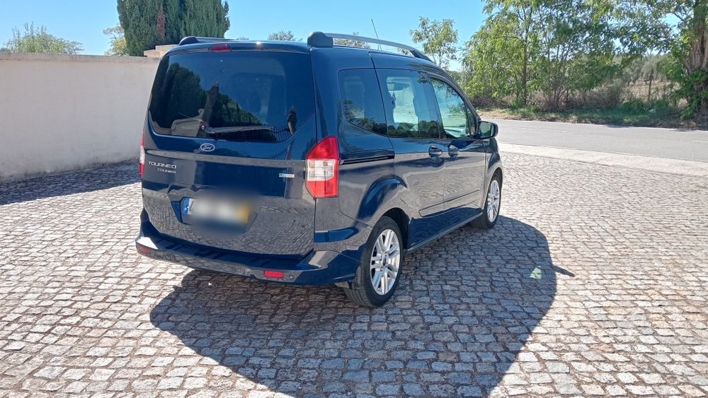 Ford tourneo Courier — photo 3