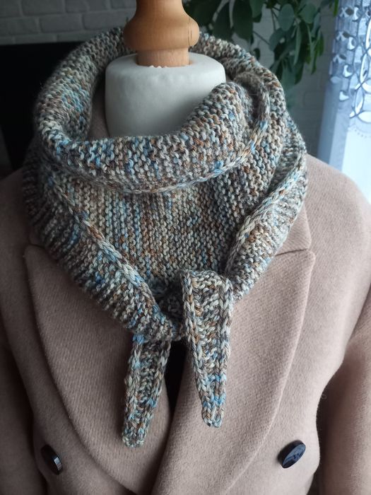 Szaliczek Sofia ręcznie robiony na drutach