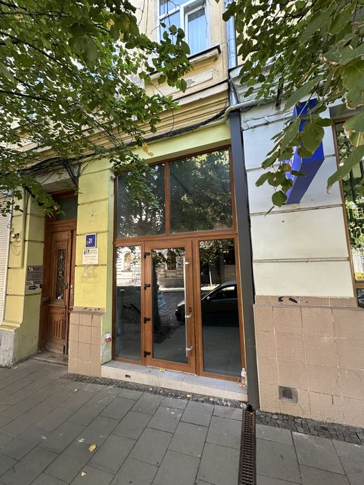 Продаж приміщення в центрі!